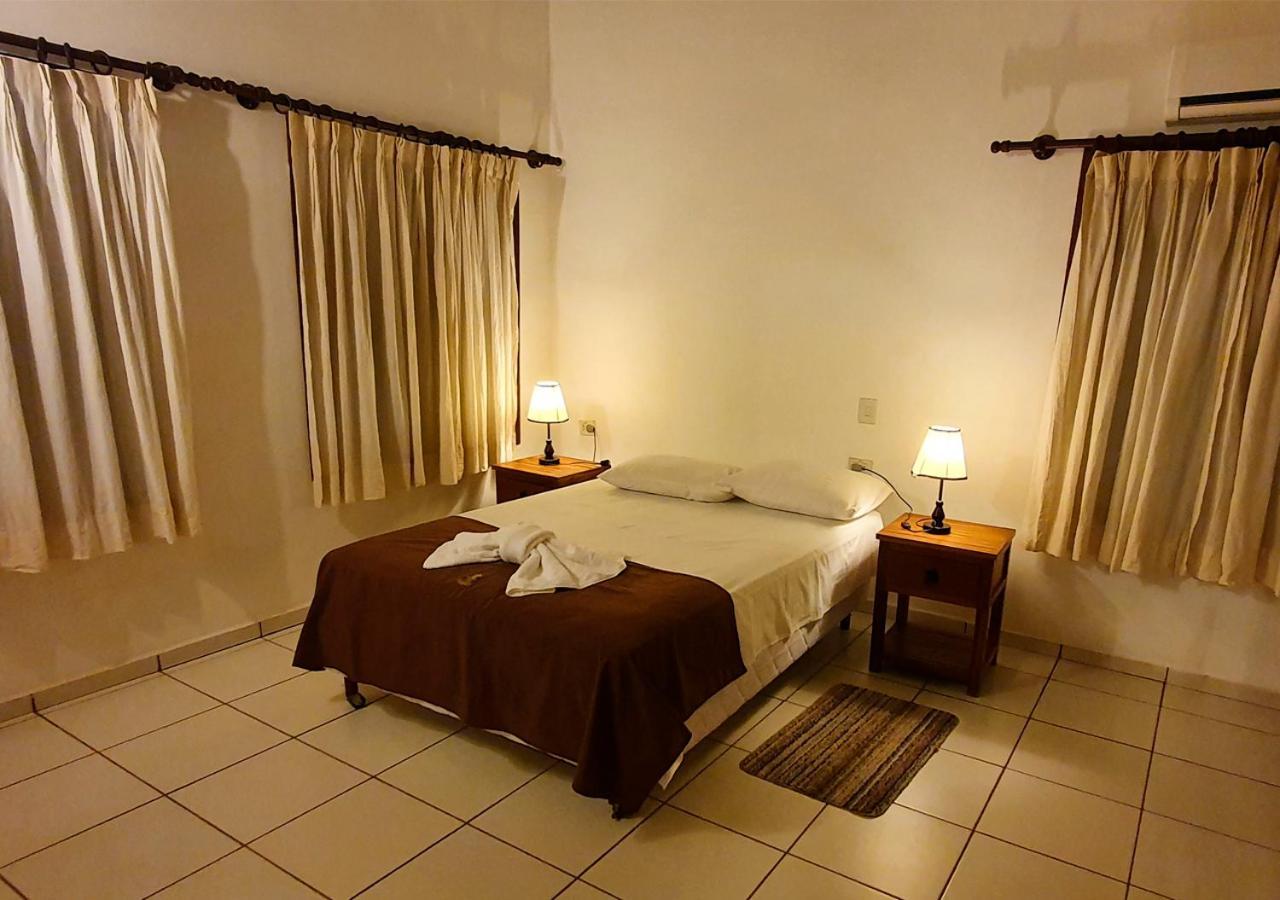 Hotel Mami Vilma Roboré エクステリア 写真